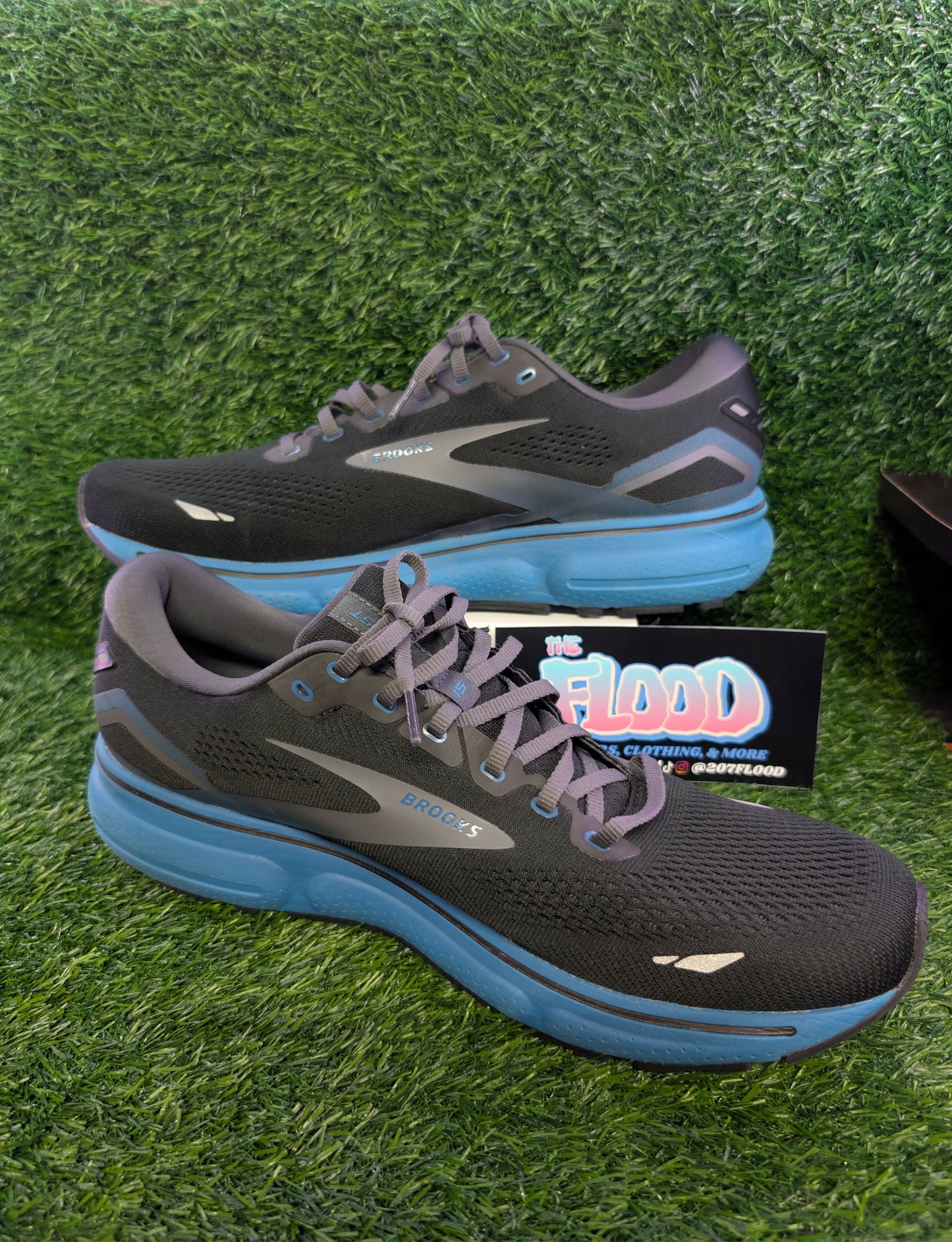 Brooks Ghost 15 Grey Blue Running - Size 14 Mens